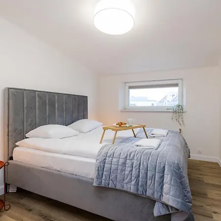 Shortstaypoland Zelazna * وارسو