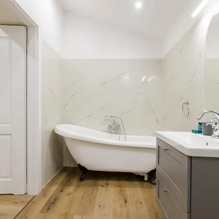 Apartment Shortstaypoland Zelazna *