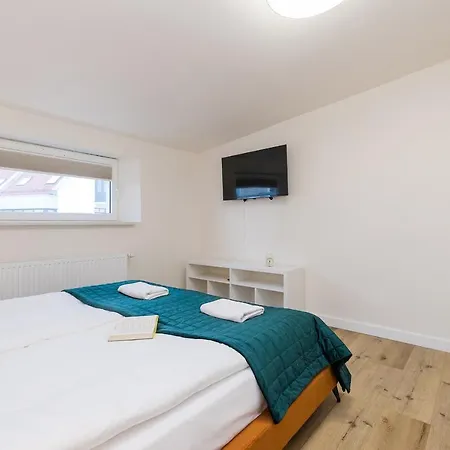 Shortstaypoland Zelazna Apartamento *